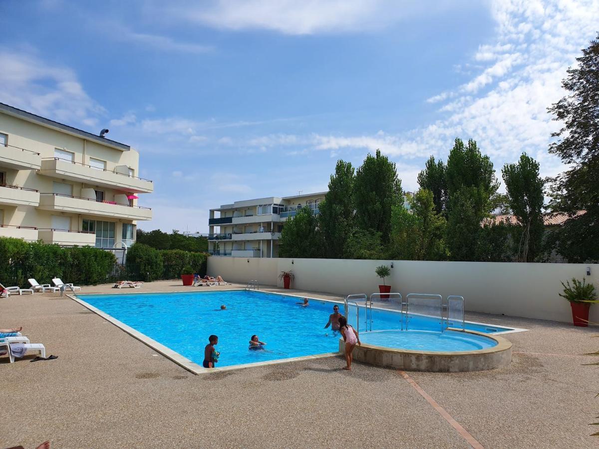 Le Cosy Des Minimes Apartment La Rochelle  Bagian luar foto